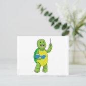 Carte Postale Tortue en tant que professeur avec livre et pointe (Debout devant)
