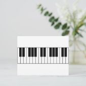 Carte Postale Touches de piano (Debout devant)
