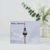 Carte Postale Tour Alexanderplatz (Debout devant)