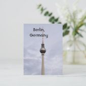 Carte Postale Tour Alexanderplatz (Debout devant)