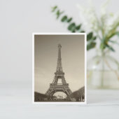 Carte postale Tour Eiffel (Debout devant)