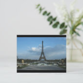Carte Postale Tour Eiffel (Debout devant)