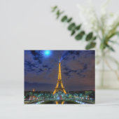 Carte Postale Tour Eiffel (Debout devant)