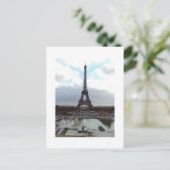 Carte Postale Tour Eiffel (Debout devant)