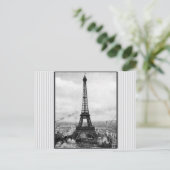 Carte Postale Tour Eiffel À Paris Vintage (Debout devant)