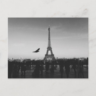 Carte Postale Tour Eiffel en noir et blanc