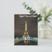 Carte Postale Tour Eiffel en soirée (Debout devant)