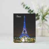 Carte Postale Tour Eiffel pittoresque de nuit (Debout devant)
