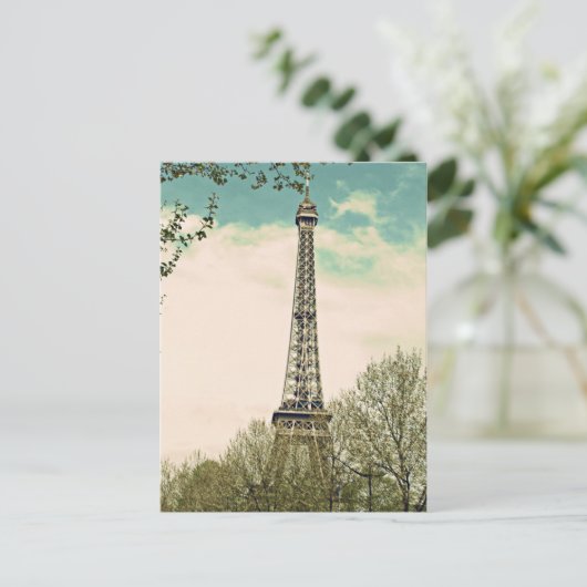 Carte Postale Tour Eiffel vintage V1 (Debout devant)