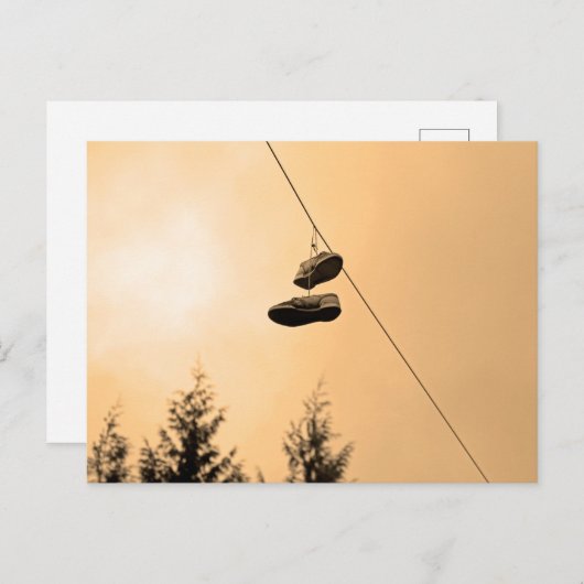 Carte Postale Tournage de chaussures (Devant / Derrière)