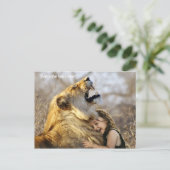 Carte Postale Tout le monde a un coeur (Debout devant)