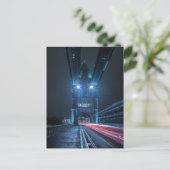 Carte Postale Tower Bridge Londres (Debout devant)