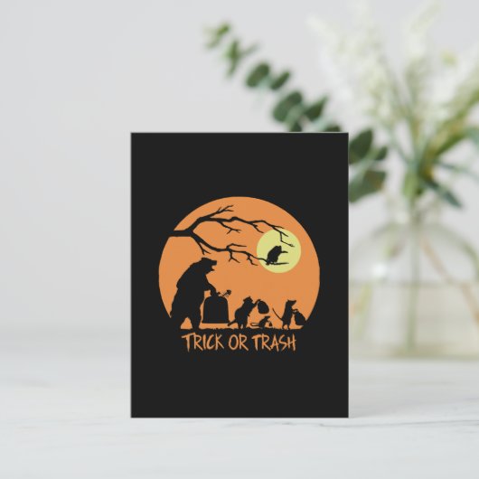 Carte Postale Trac Ou Trash (Debout devant)