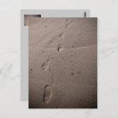 Carte Postale Traces dans le sable - empreintes de plage (Devant / Derrière)