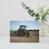 Carte Postale tracteur (Debout devant)