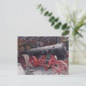 Carte Postale Tracteur antique (Debout devant)