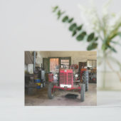 Carte Postale Tracteur Red McGormick (Debout devant)