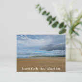 Carte Postale Traeth Coch - Red Wharf Bay (Debout devant)