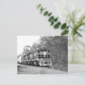 Carte Postale Train d'automne en noir et blanc (Debout devant)