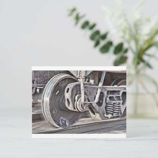 Carte Postale Train Wheels (Debout devant)