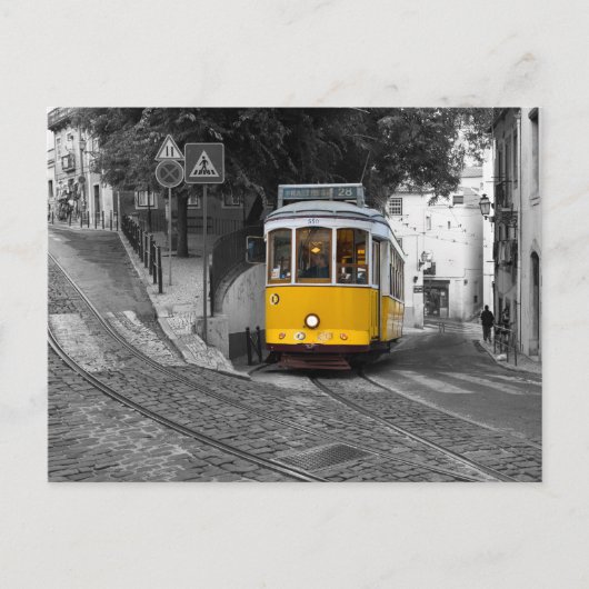 Carte Postale Tramway jaune classique à Lisbonne. (Devant)