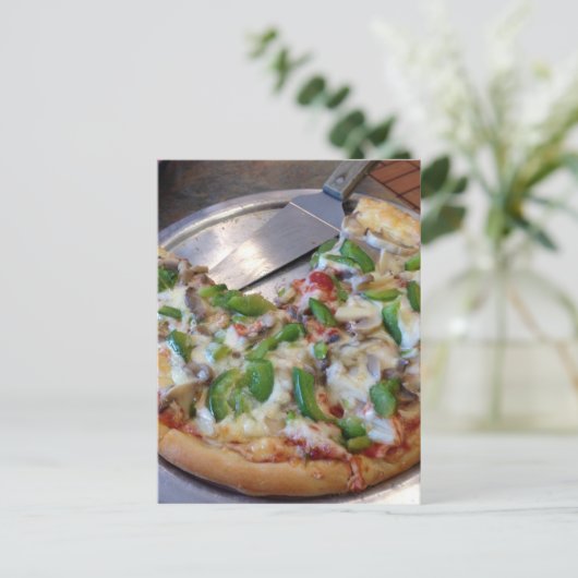 Carte Postale Tranches de pizza Veggie (Debout devant)