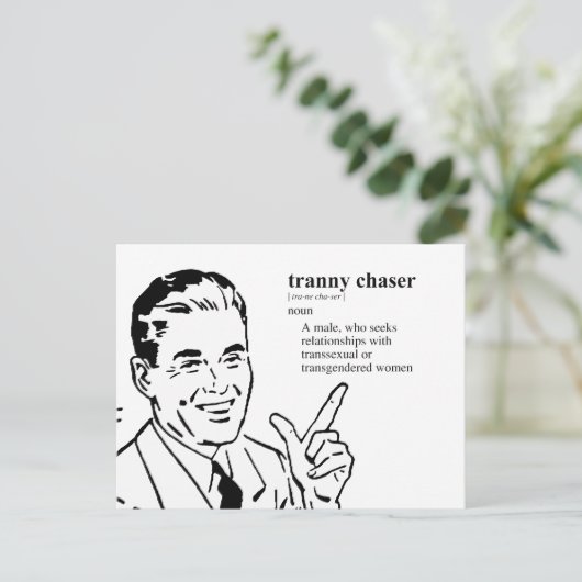 CARTE POSTALE TRANNY CHASER (Debout devant)