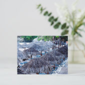 Carte Postale Transats Et Abris De Plage (Debout devant)