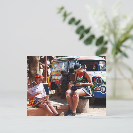 Carte Postale Travailleurs de perles (Debout devant)