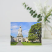 Carte Postale Trinity College à Dublin (Debout devant)