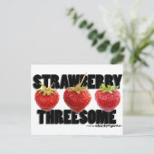Carte Postale Trois fraises (Debout devant)