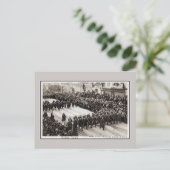 Carte Postale Troupes belges de libération défilant à Bruxelles (Debout devant)