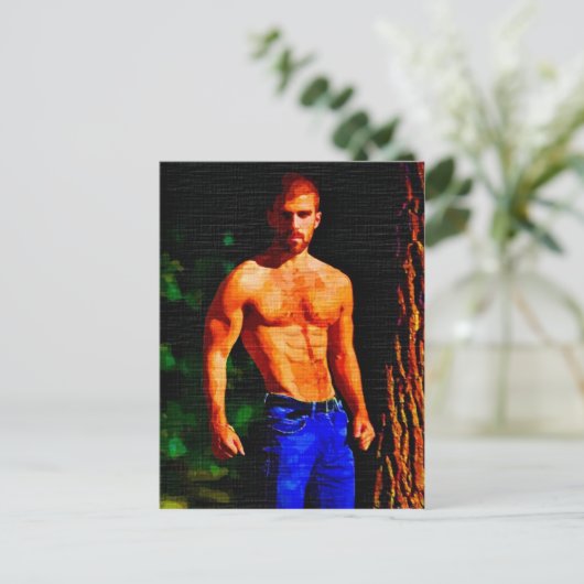 Carte Postale Trunk Hunk (Debout devant)