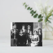 Carte Postale Tsar et Tsarina de Russie avec enfants OTMA-A (Debout devant)