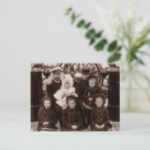 Carte Postale Tsar & Tsarina de Russie avec enfants Romanov (Debout devant)