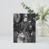 Carte Postale Tsarine de Russie née princesse Alix de Hesse (Debout devant)