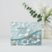 Carte postale turquoise à fleurs blanches (Debout devant)