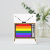 CARTE POSTALE TV LGBT (Debout devant)
