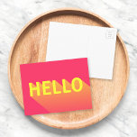Carte Postale Typographie moderne vibrant rose et jaune Hello<br><div class="desc">Envoyez un bonjour gai à votre famille et à vos amis avec cette carte rose colorée amusante avec un design abstrait moderne d'un "Hello" jaune avec un long dégradé d'ombre. *Veuillez noter que le filigrane Zazzle qui apparaît dans l'aperçu du zoom n'apparaîtra PAS sur le produit imprimé final. © Bois...</div>