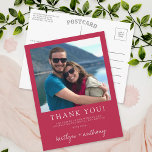 Carte Postale Typographie moderne Viva Magenta Photo minimaliste<br><div class="desc">Dites merci avec style avec ces photos mariages modernes et très tendance merci les cartes postales. Le design est facile à personnaliser avec votre propre libellé et votre famille et vos amis seront ravis quand ils recevront ces fabuleux remerciements. Les éléments correspondants se trouvent dans la collection.</div>