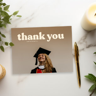 Carte Postale Typographie Tendance Remerciements de Diplôme 