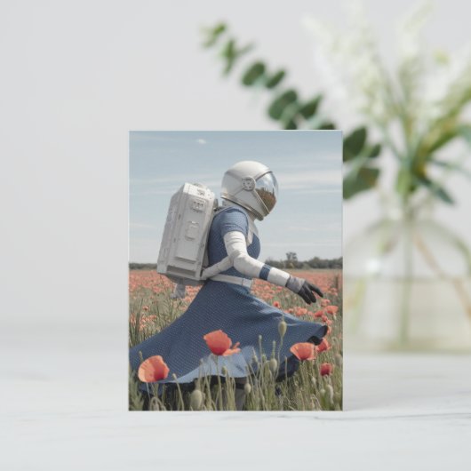 Carte Postale un astronaute dans un champ de pavot (Debout devant)