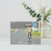 Carte Postale Un autre jour pluvieux Hongrie 2008 (Debout devant)