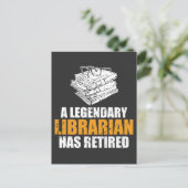 Carte Postale Un Bibliothécaire Légendaire A Retraité Retraite 2 (Debout devant)