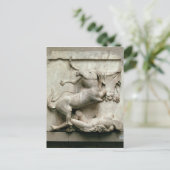 Carte Postale Un Centaur triomphant sur un Lapith (Debout devant)