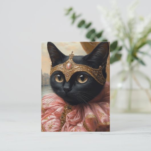 Carte Postale Un chat noir royal en rose et or (Debout devant)