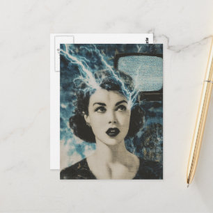 Carte Postale Un collage de style rétro électrisant d'une femme