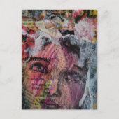 Carte Postale Un collage en techniques mixtes représentant un vi (Devant)