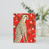 Carte Postale Un guépard sur fond rouge avec des fleurs (Debout devant)