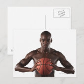 Carte Postale Un homme s'accroche au basket-ball (Devant / Derrière)